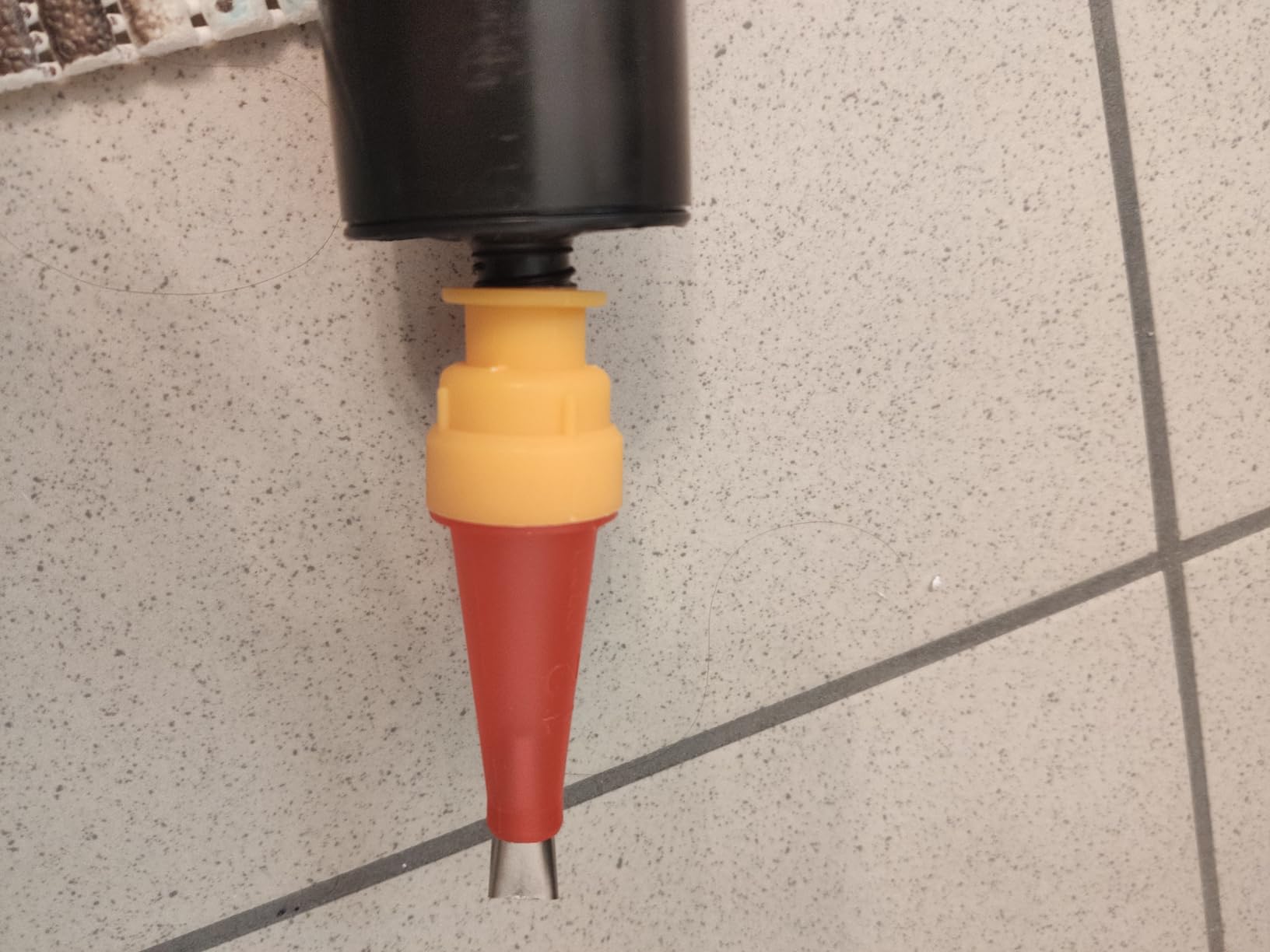 LED hilft